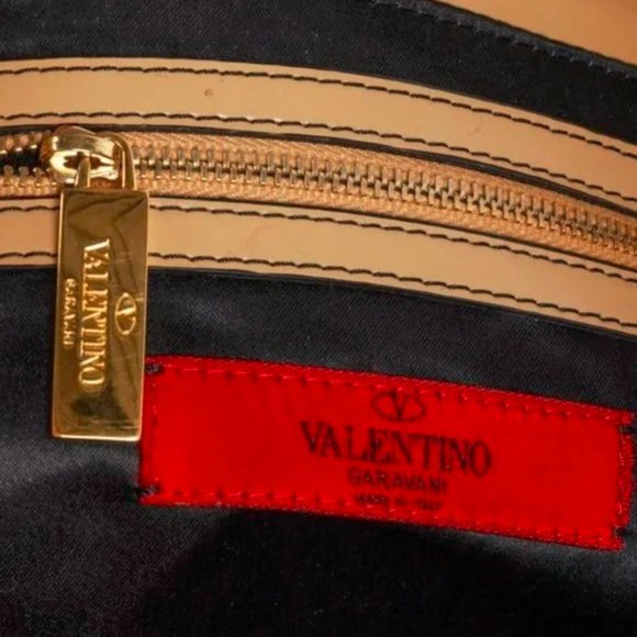 Valentino Garavani Large Lacca Sand Bow Trim Tote - Picture 9 of 11